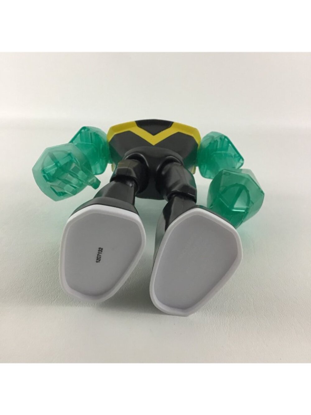 Ben 10 Alien Force Jumbo Giant Diamondhed 10" Action Figure 2017 Playmates Toy - Picture 5 of 6